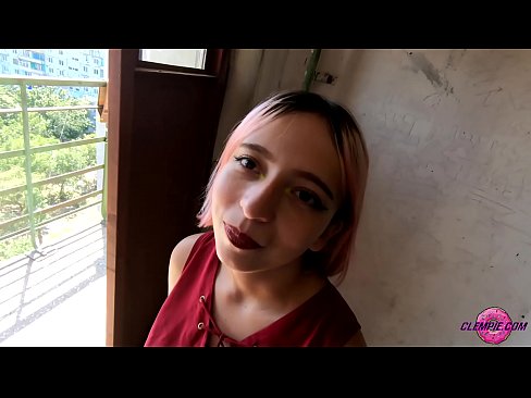 ❤️ Studentessa sensuale succhia uno sconosciuto nell'Outback - Sborra sulla sua faccia Pornoal it.pornolemon.ru ❌️❤